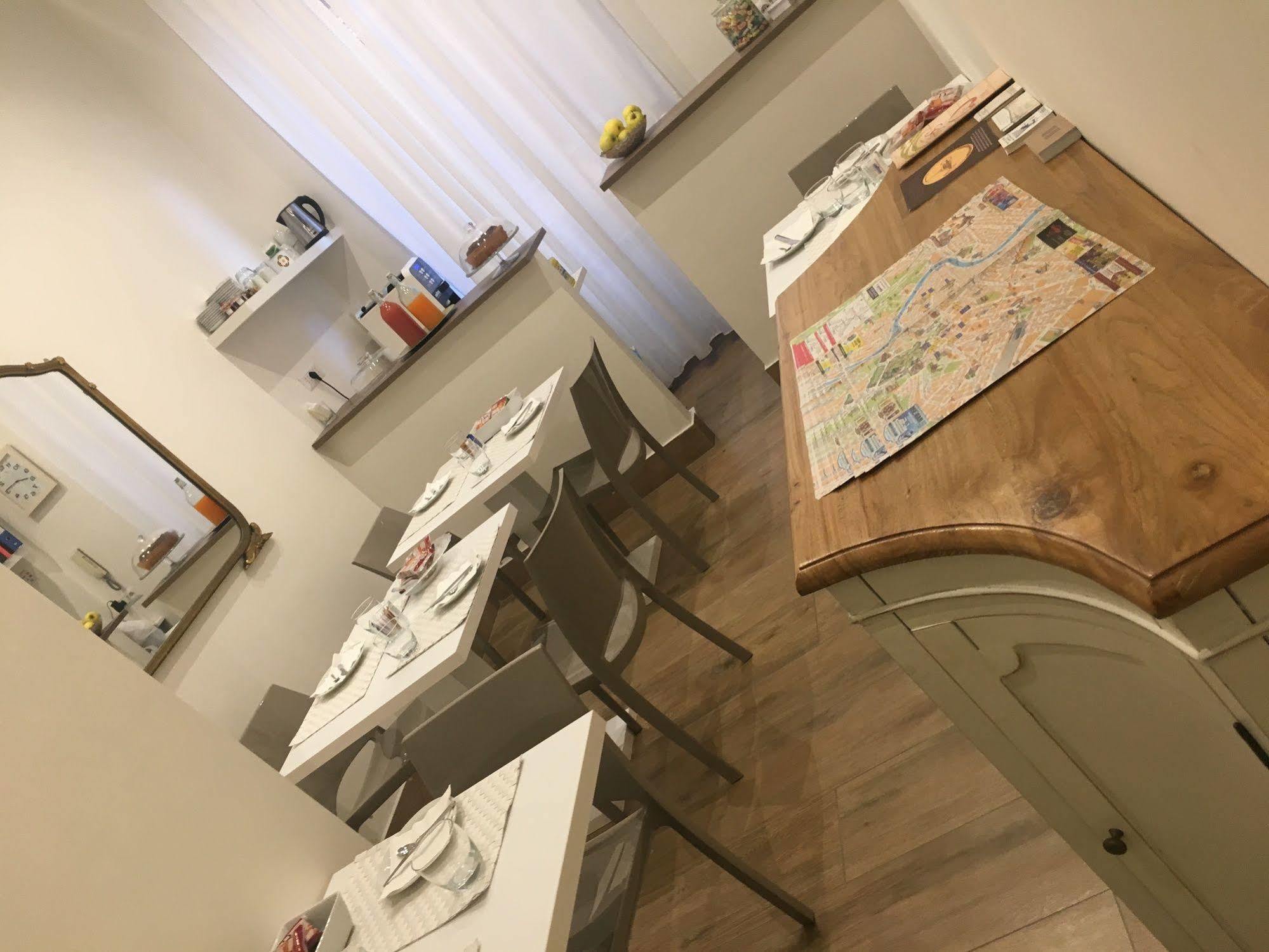 Acomodação com café da manhã  Art Atelier 3*